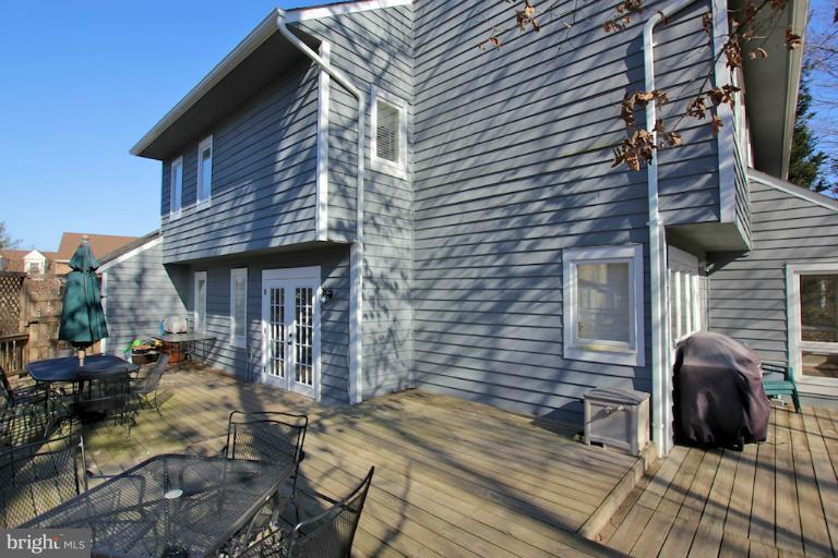 7 Rutledge Court Sterling, VA 20165 - Photo 20 of 27 Exterior (General)
