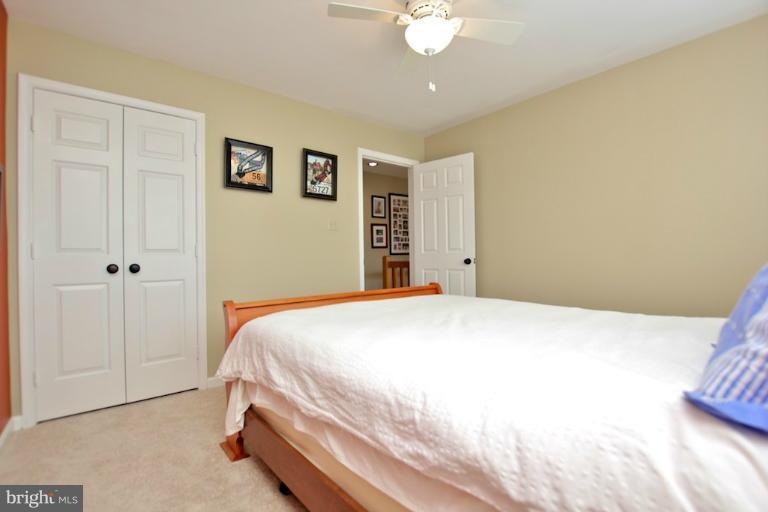 7 Rutledge Court Sterling, VA 20165 - Photo 3 of 27 Bedroom