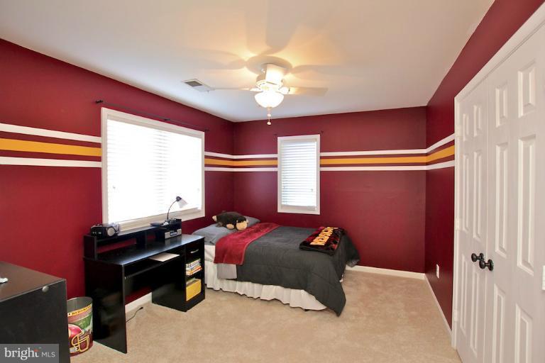 7 Rutledge Court Sterling, VA 20165 - Photo 6 of 27 Bedroom