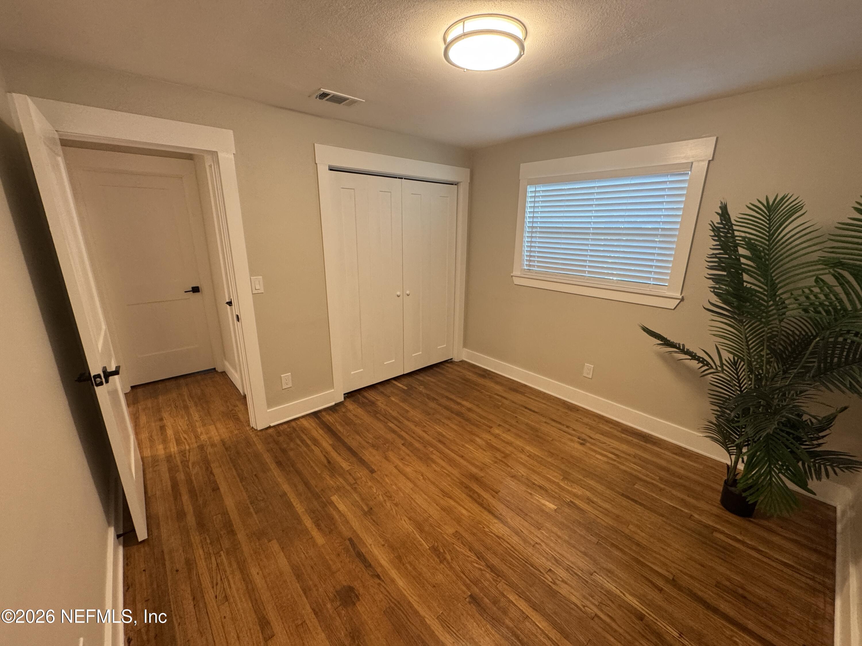 2313 Brest Road Jacksonville, FL 32216 - Photo 19 of 39 Primary Bedroom