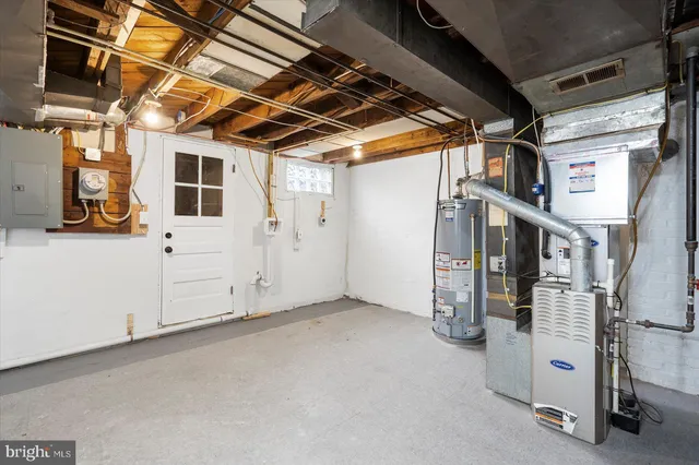 a view of empty room