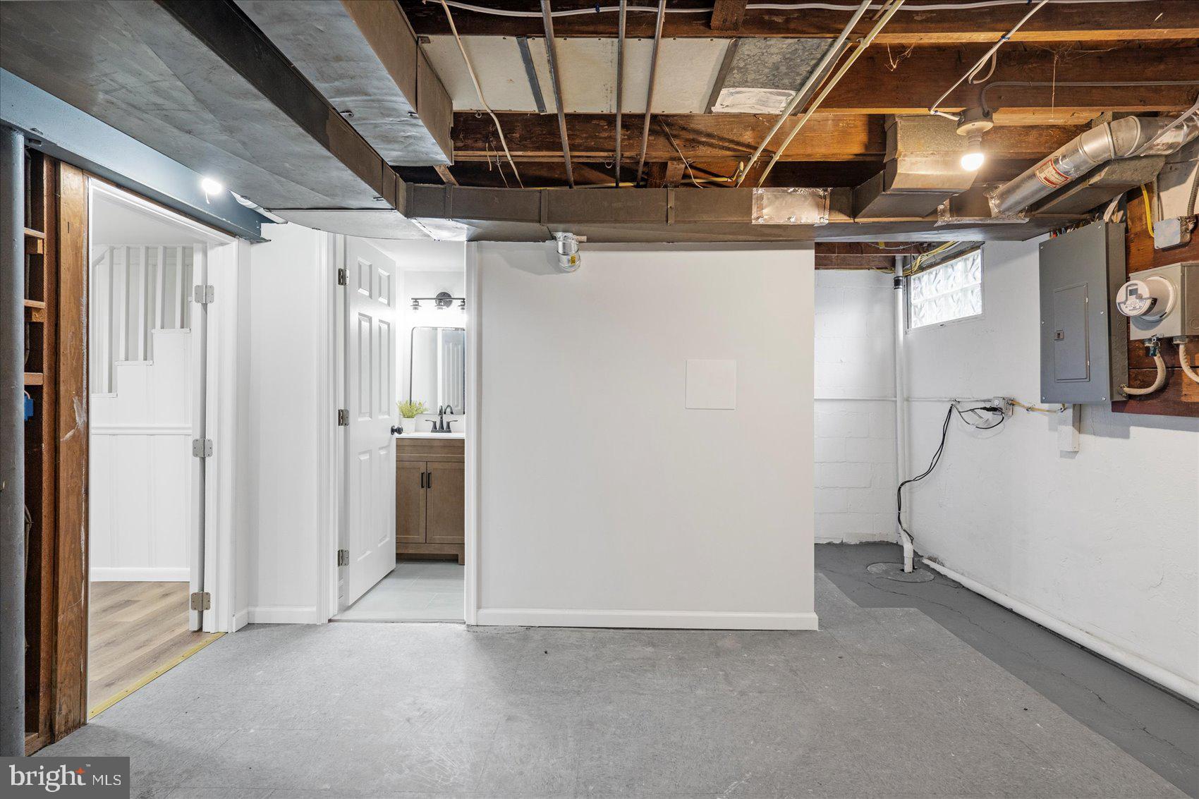 1656 Ramblewood Road Baltimore, MD 21239 - Photo 23 of 40 a view of utility room