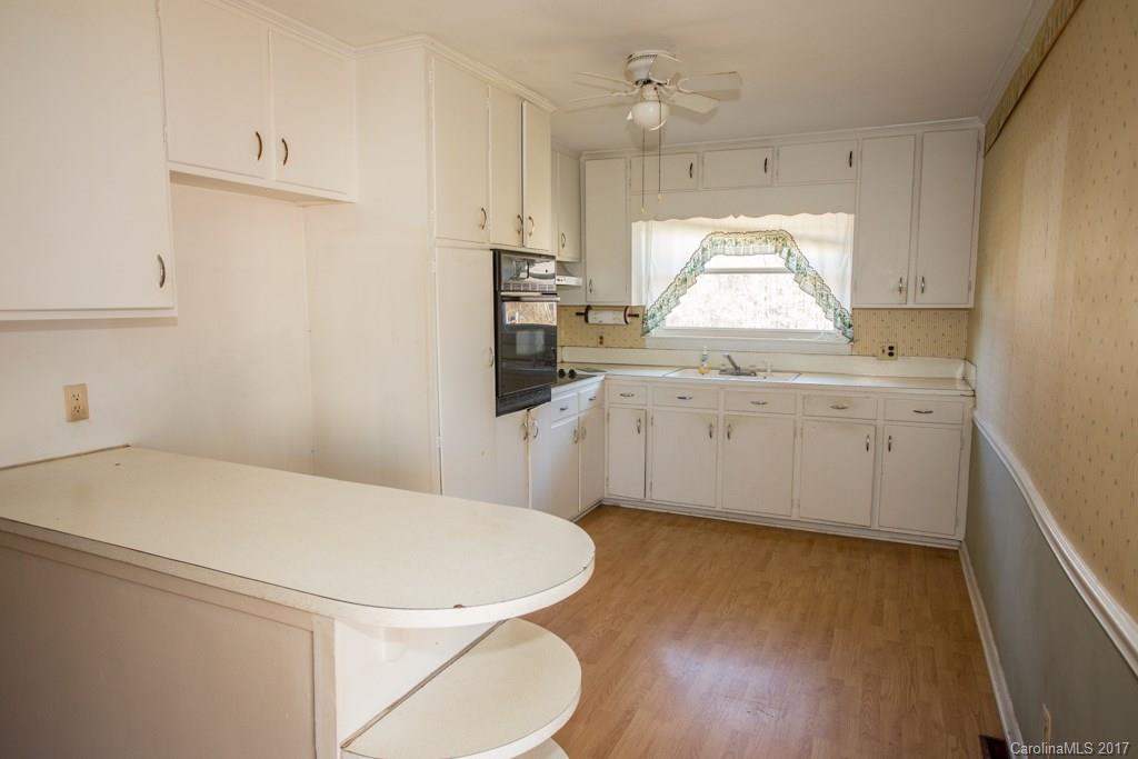 914 Hopewell Church Road Monroe, NC 28110 - Photo 5 of 24