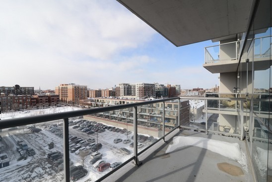 125 South Green Street, Unit 809A Chicago, IL 60607 - Photo 10 of 10 a view of a terrace with wooden walls