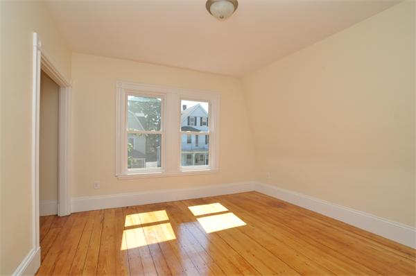 25 Windermere Road Boston, MA 02125 - Photo 15 of 30 Gallery Image 15