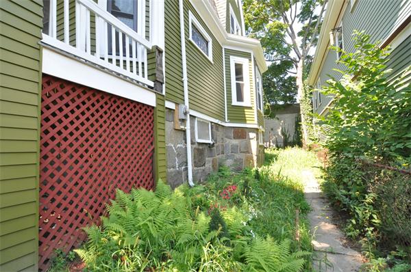 25 Windermere Road Boston, MA 02125 - Photo 28 of 30 Gallery Image 28