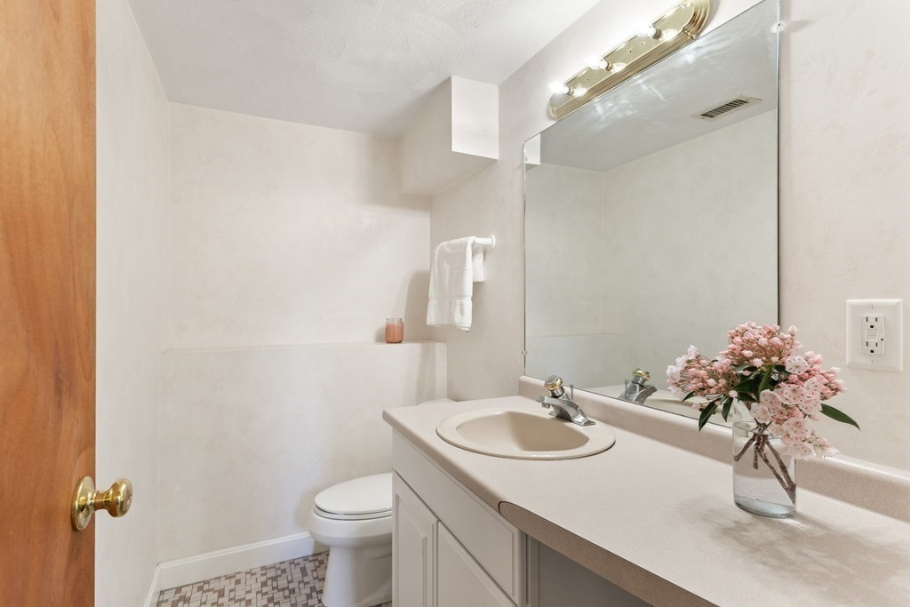 12 Trayer Road Canton, MA 02021 - Photo 24 of 38 Gallery Image 24