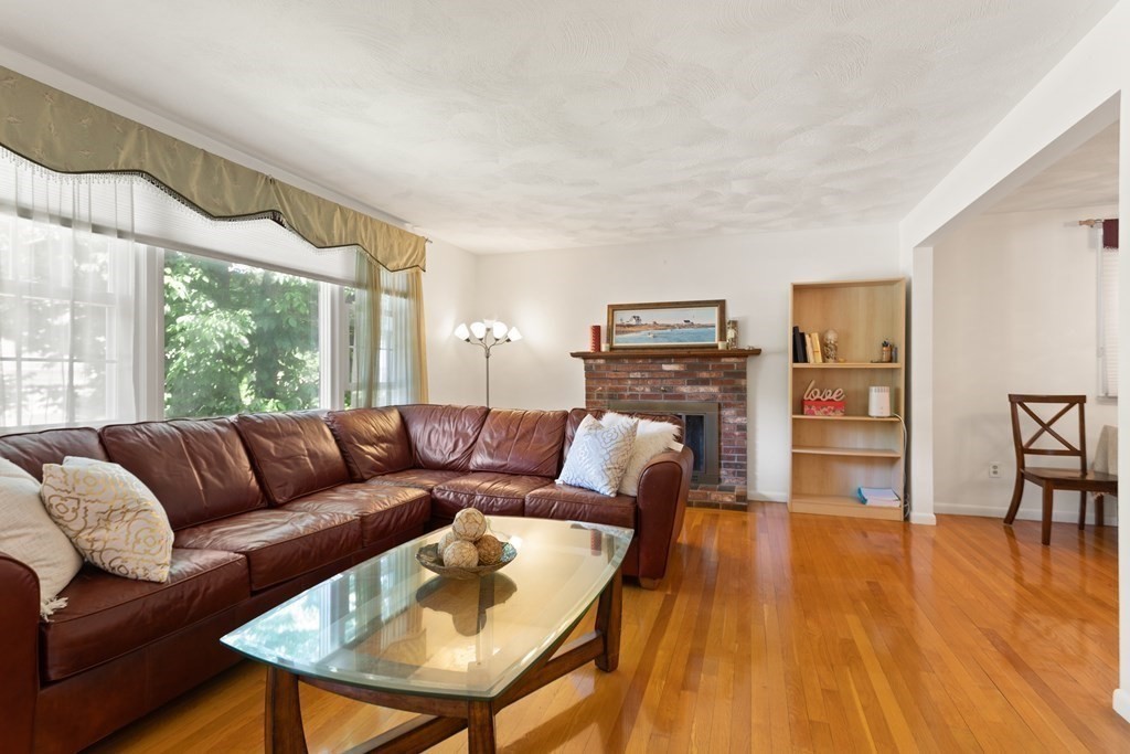 12 Trayer Road Canton, MA 02021 - Photo 4 of 38 Gallery Image 4