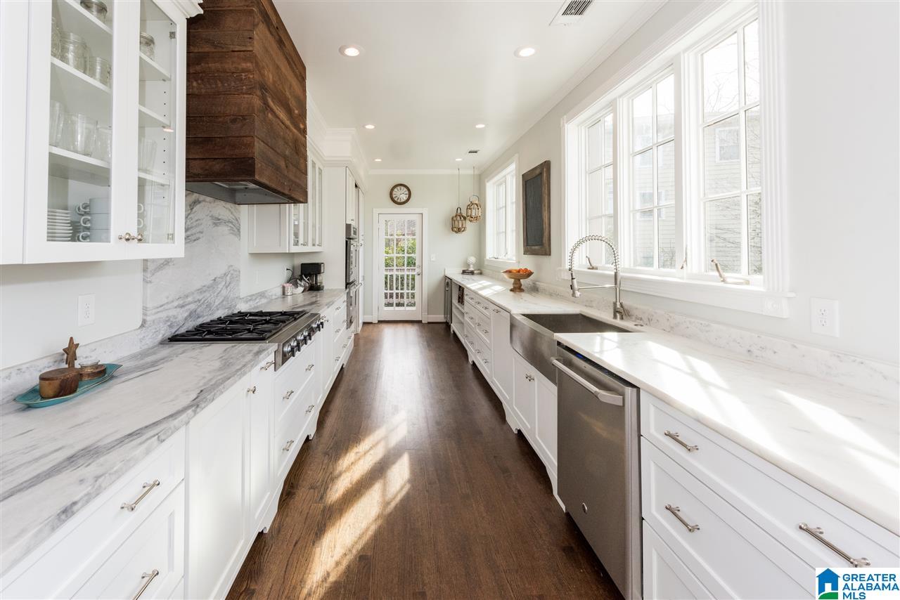 1022 Essex Road Birmingham, AL 35222 - Photo 4 of 35