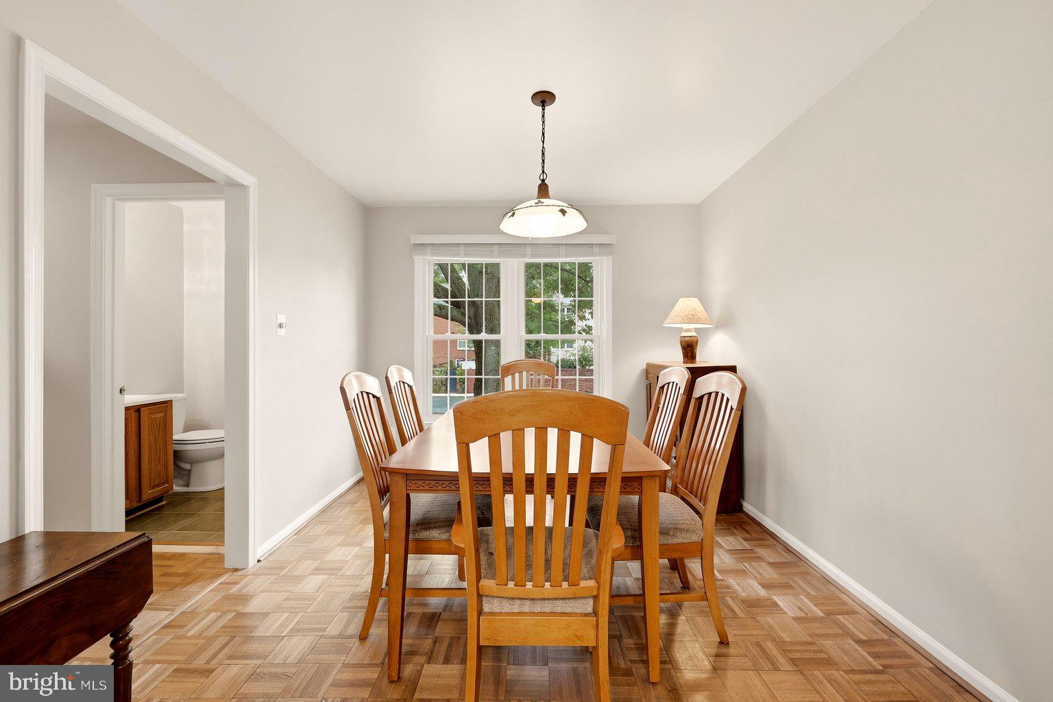 6003 Queenston Street Springfield, VA 22152 - Photo 7 of 22 Gallery Image 7