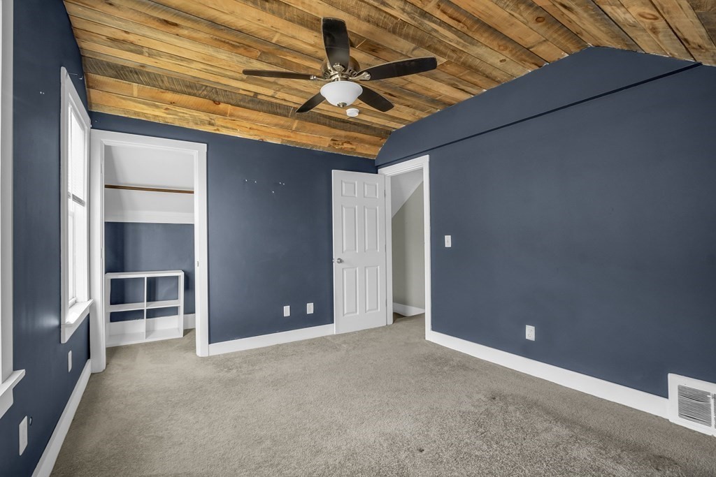 233 Petersham Road Athol, MA 01331 - Photo 23 of 31 a view of a room with elevator