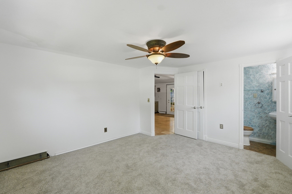 251 Shady Brook Lane Springfield, MA 01118 - Photo 14 of 32