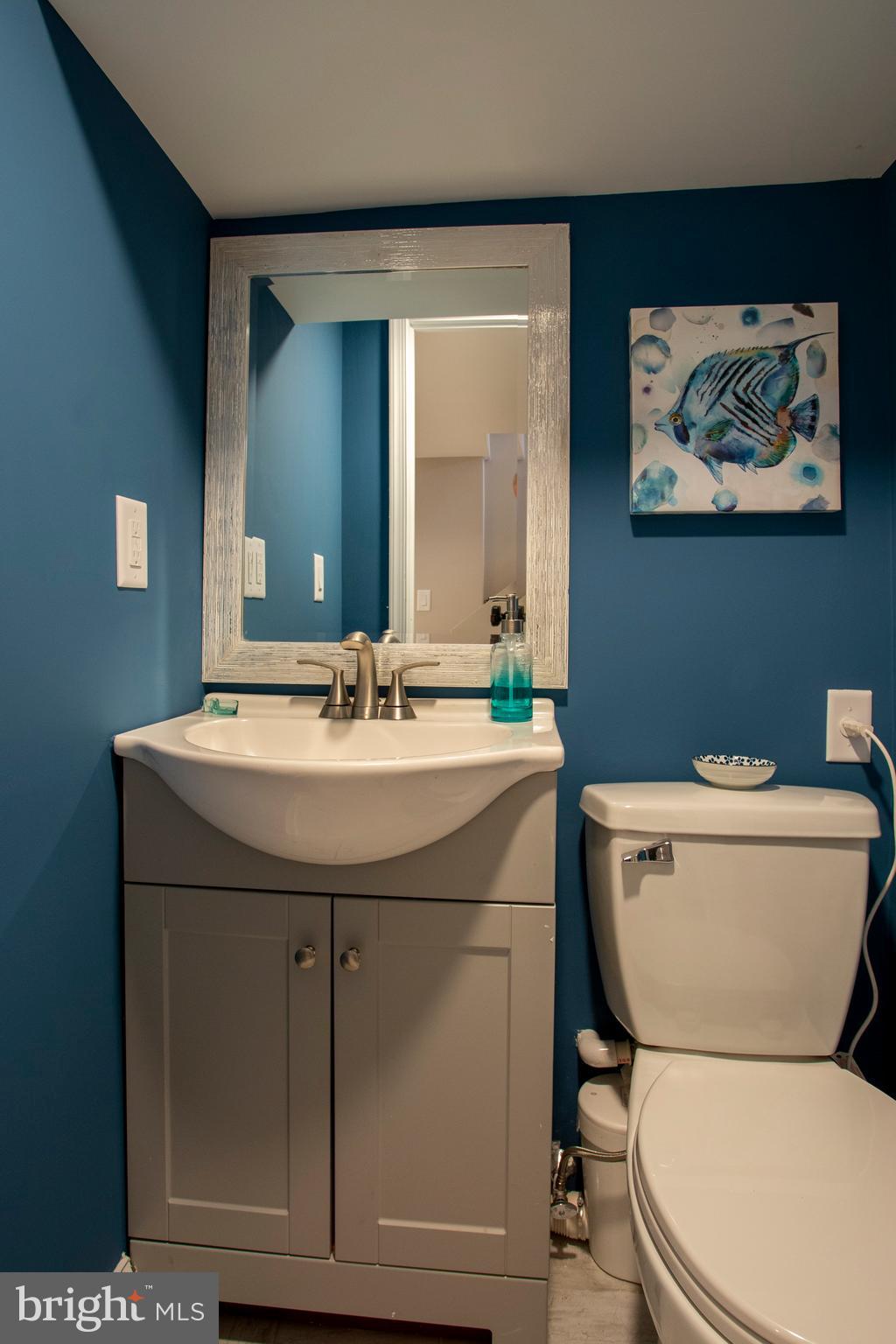 2751 Earp Street Philadelphia, PA 19146 - Photo 18 of 19 Powder Room off Kitchen