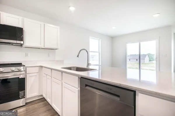 $2,150 | 143 Dream Catcher Drive, Lizella, GA 31052