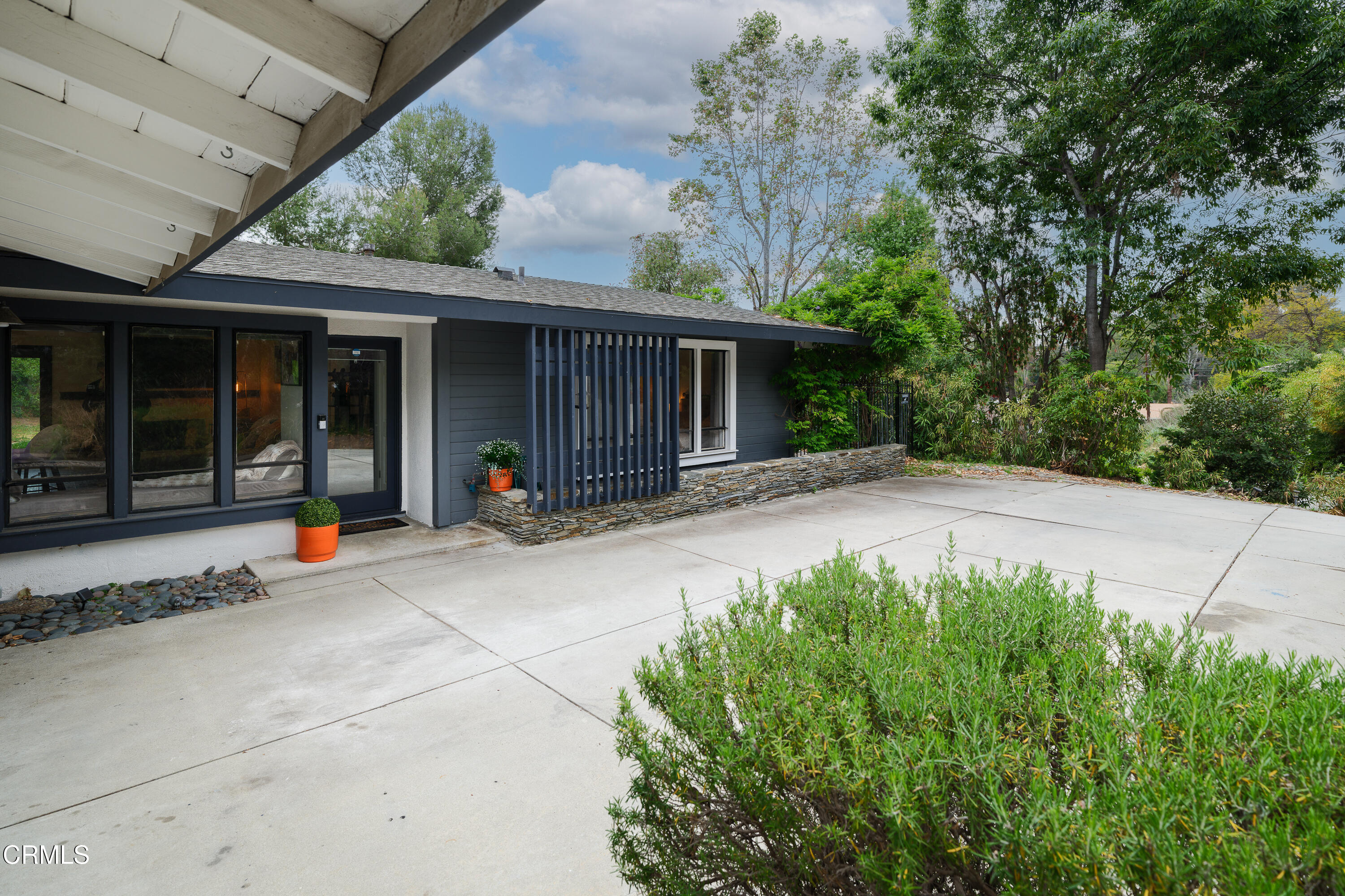 1445 Washburn Road Pasadena, CA 91105 - Photo 4 of 33 SSR_1445Washburn_004_FLEXMLS
