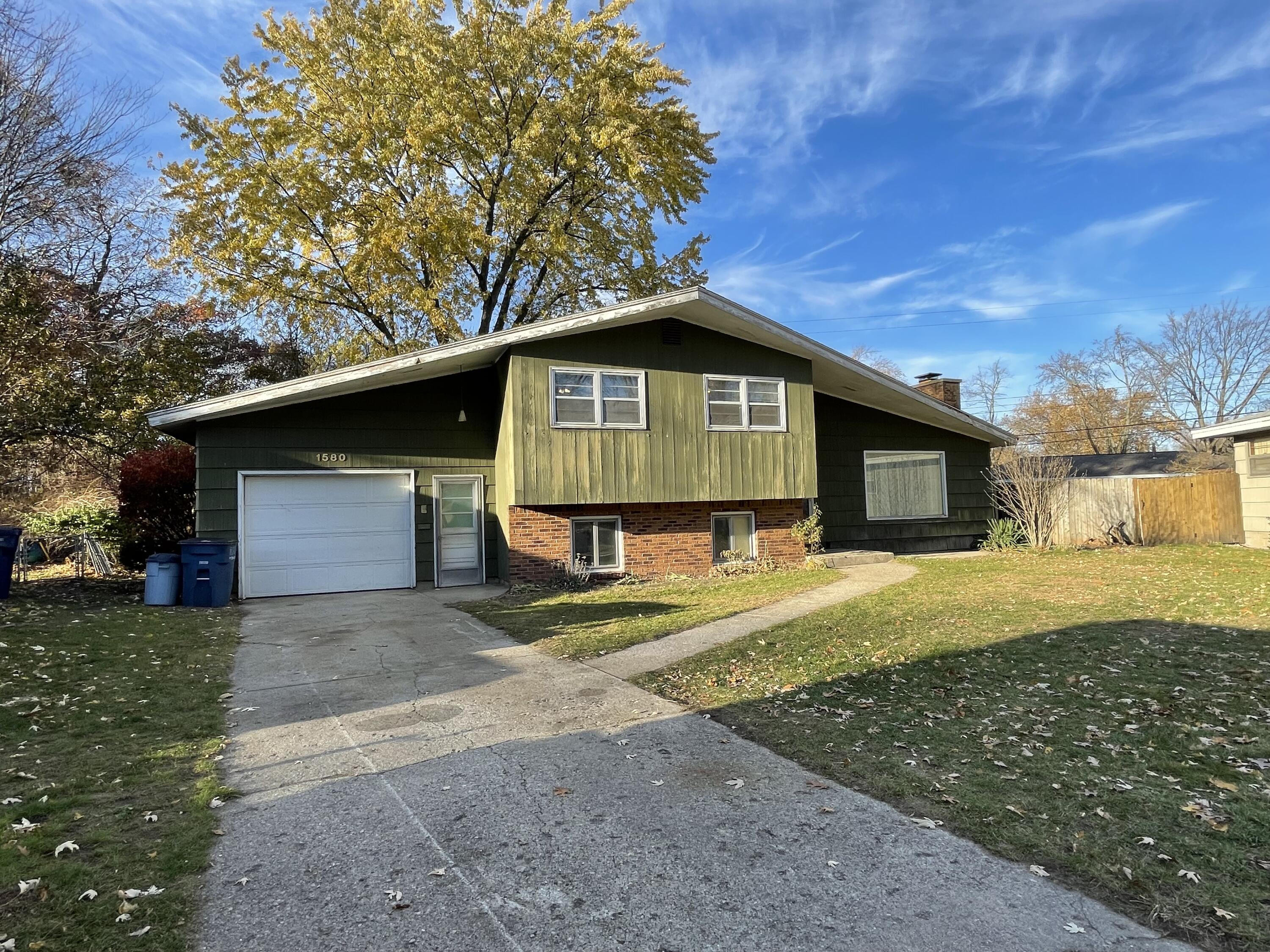 1580 Princeton Road Muskegon, MI 49441 - Photo 26 of 27 Front