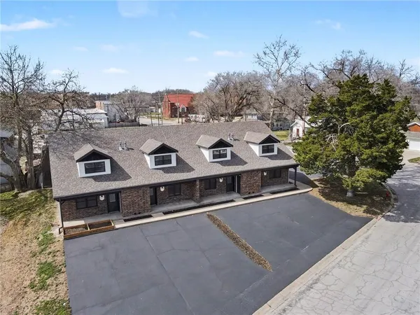 $225,000 | 106 A Smith Street, Smithville, MO 64089