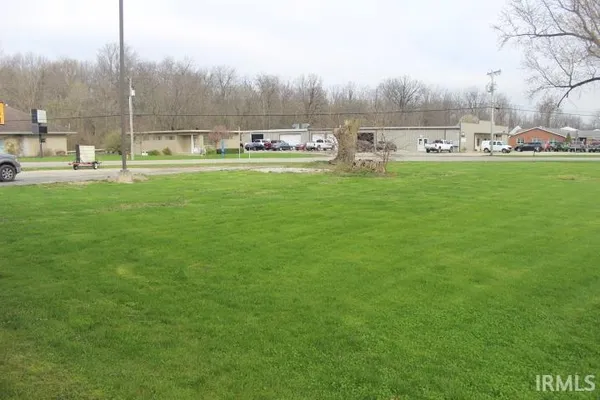 $60,000 | 927 West Walnut Street, Albany, IN 47320