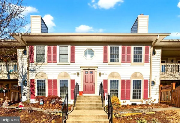 $2,550 | 6903 B Sandra Marie Circle, Unit B, Alexandria, VA 22310