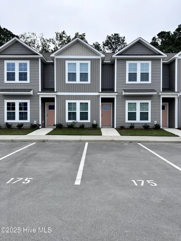 $1,650 | 175 Loren Road, Hubert, NC 28539