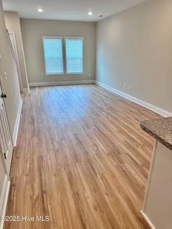 $1,500 | 175 Loren Road, Hubert, NC 28539