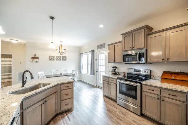 $439,000 | 202 Hollow Tree Circle, Castalian Springs, TN 37031