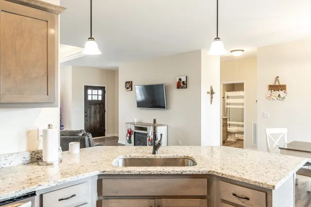 $439,000 | 202 Hollow Tree Circle, Castalian Springs, TN 37031