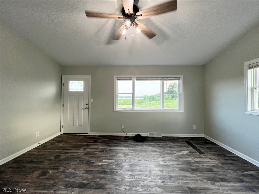 7617 Darrow Road Huron, OH 44839 - Photo 19 of 50