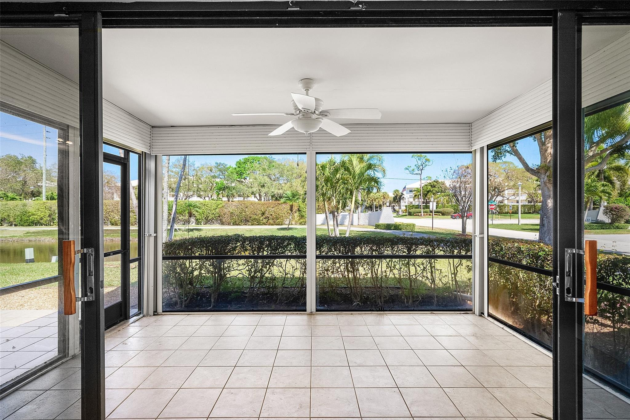 6191 Petaluma Drive Boca Raton, FL 33433 - Photo 29 of 36 a view of an entryway