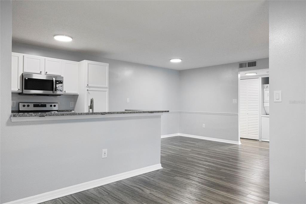 214 Lake Parsons Green, Unit 206 Brandon, FL 33511 - Photo 15 of 22