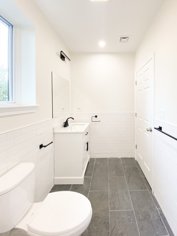 171 Everett Street, Unit 2 Boston, MA 02134 - Photo 25 of 30