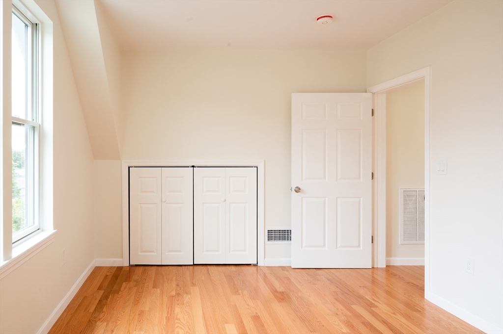 171 Everett Street, Unit 2 Boston, MA 02134 - Photo 6 of 30