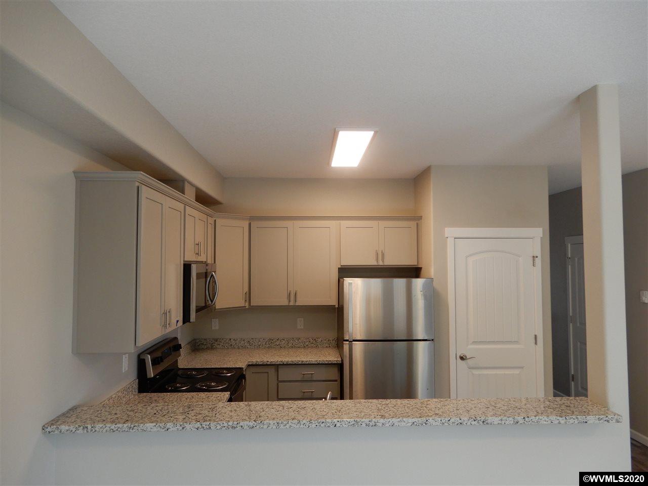 1132 R Street Springfield, OR 97477 - Photo 10 of 18