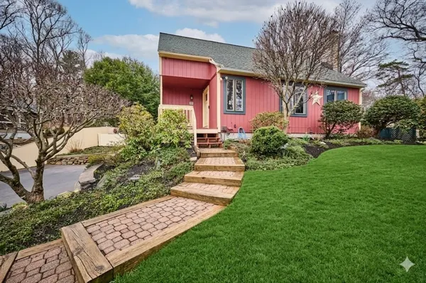 $749,000 | 44 Carriage House Path, Ashland, MA 01721
