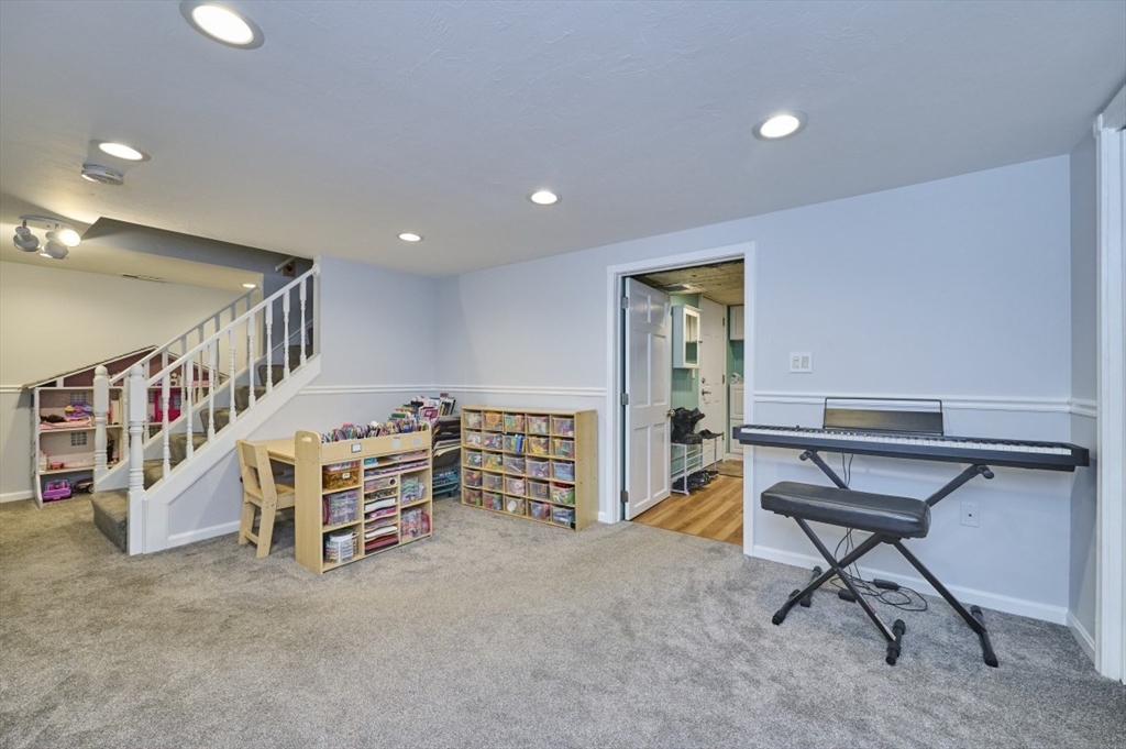 44 Carriage House Path Ashland, MA 01721 - Photo 32 of 35