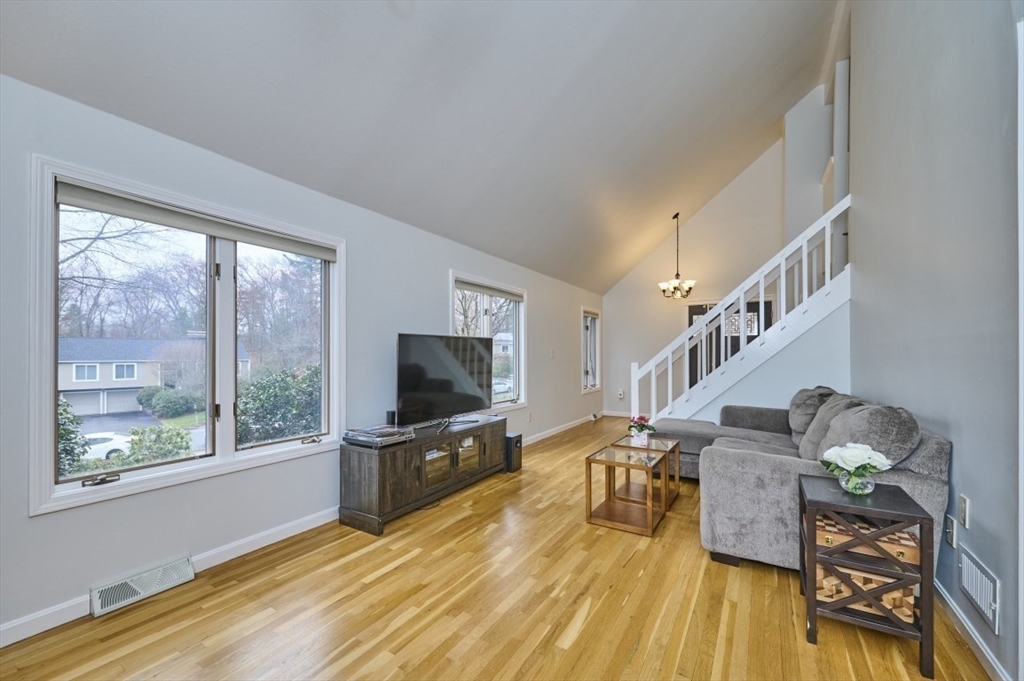 44 Carriage House Path Ashland, MA 01721 - Photo 7 of 35