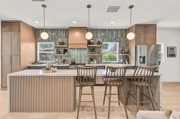 $1,599,000 | 808 South Los Robles Avenue, Pasadena, CA 91106