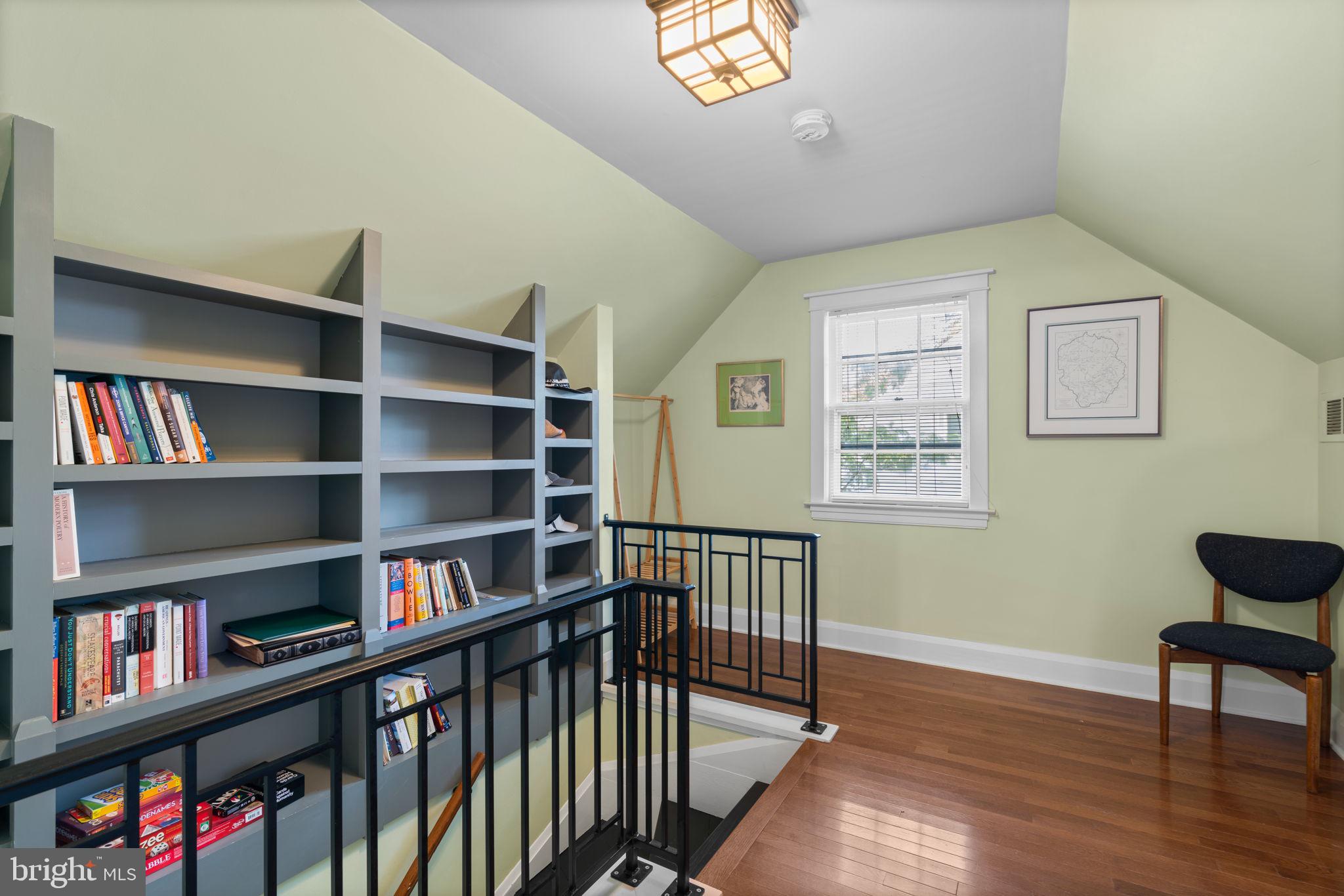 664 Regester Avenue Baltimore, MD 21212 - Photo 21 of 42 a view of a hallway with workspace