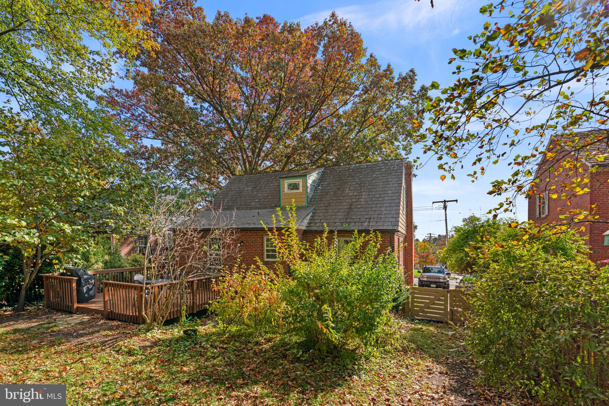 664 Regester Avenue Baltimore, MD 21212 - Photo 40 of 42 a backyard of a house with lots of green space