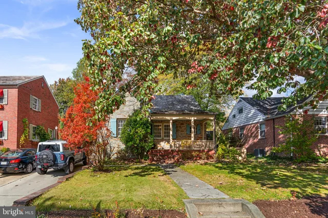 a view of a house with a patio