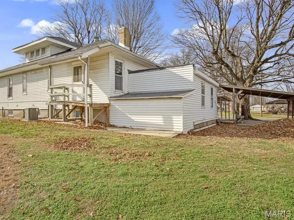 $119,000 | 101 East Locust Street, Coulterville, IL 62237