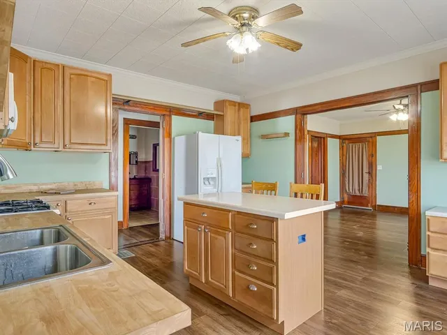 $125,000 | 101 East Locust Street, Coulterville, IL 62237