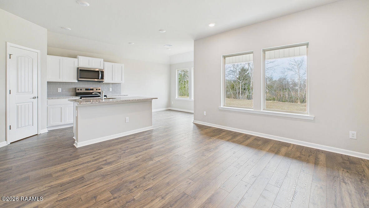 161 Colett Sunset, LA 70584 - Photo 3 of 9 X40 Ashburn - White - 2
