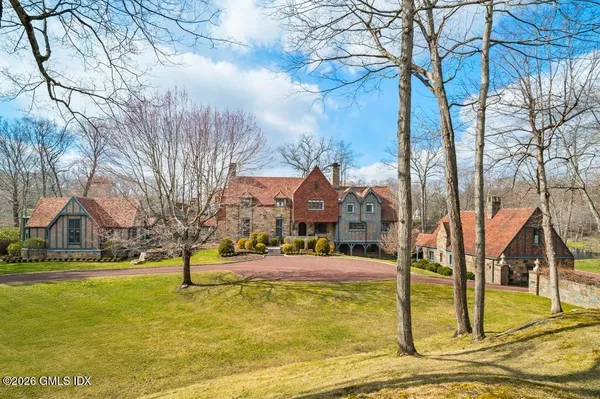 $15,995,000 | 44 Khakum Wood Road, Greenwich, CT 06831