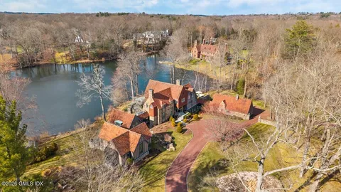$15,995,000 | 44 Khakum Wood Road, Greenwich, CT 06831