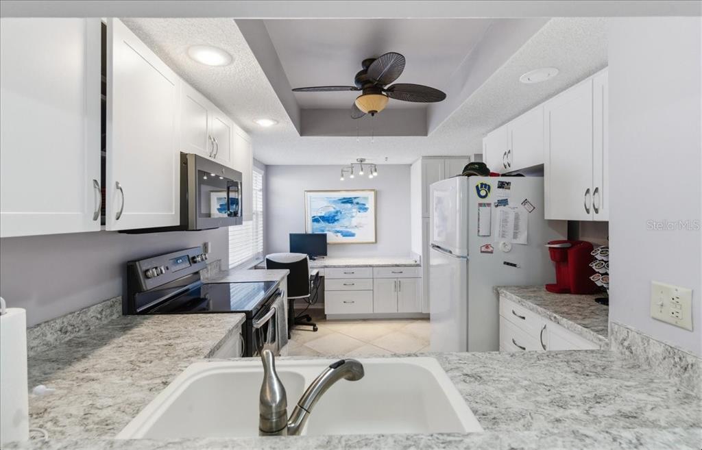 6505 Stone River Road, Unit 103 Bradenton, FL 34203 - Photo 14 of 55