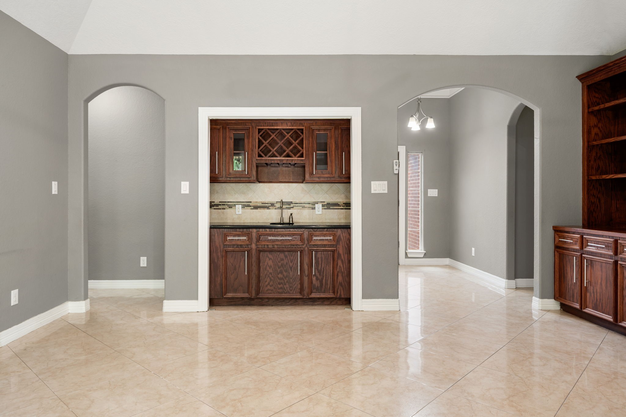 600 Riverbend Street Baytown, TX 77521 - Photo 8 of 26
