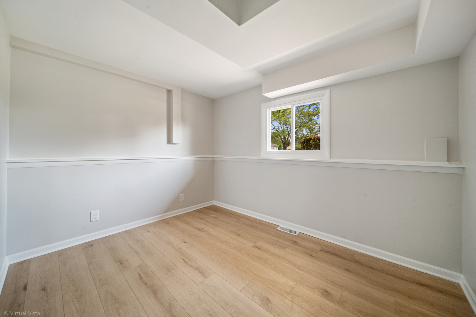 21-w040 Monticello Road Lombard, IL 60148 - Photo 20 of 33 an empty room with a window