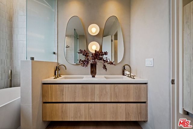 $15,950 | 755 North Alfred Street, Unit C, Los Angeles, CA 90069