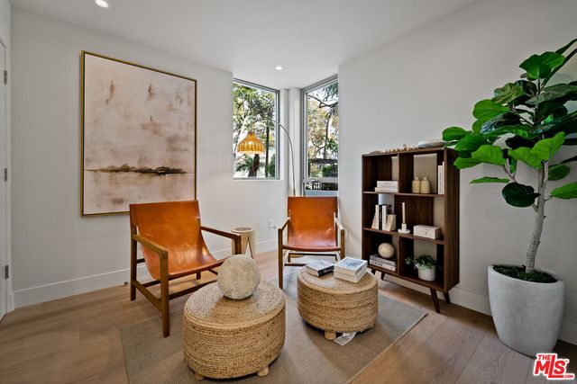 $15,950 | 755 North Alfred Street, Unit C, Los Angeles, CA 90069